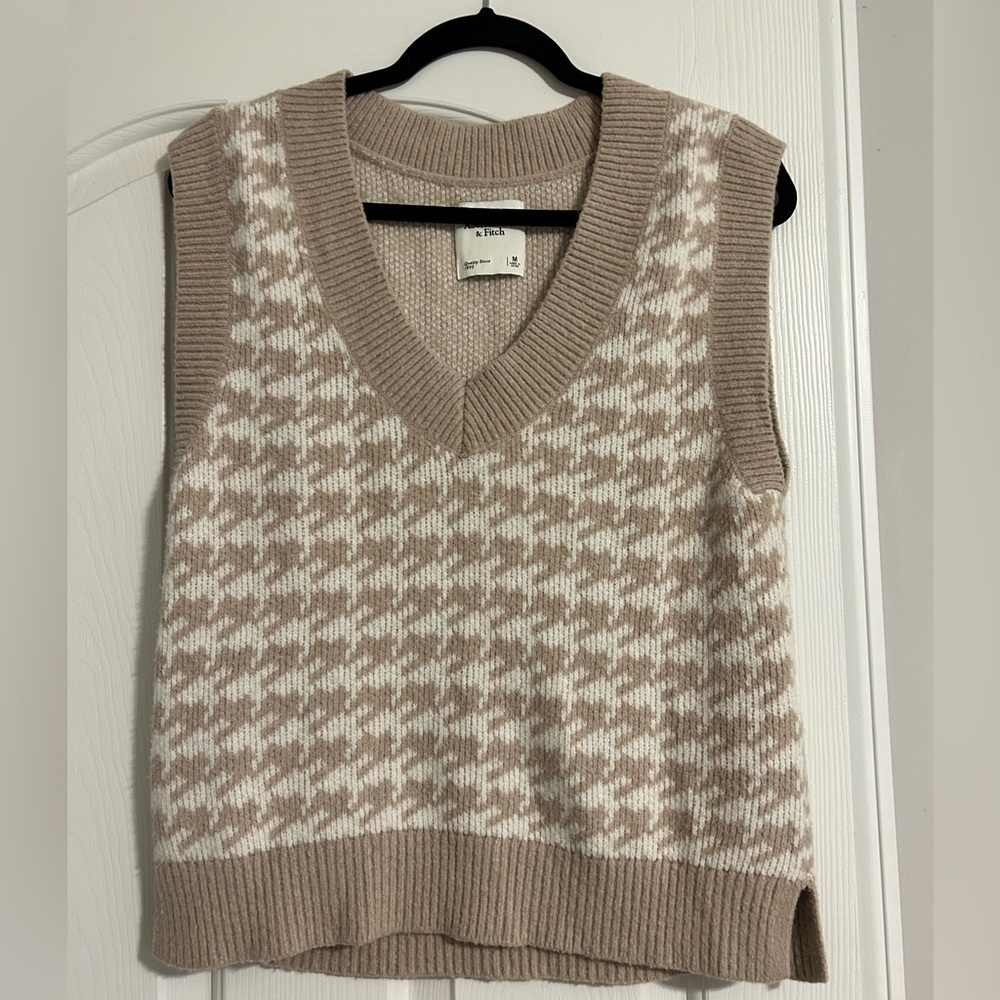 Abercrombie Sweater Vest
